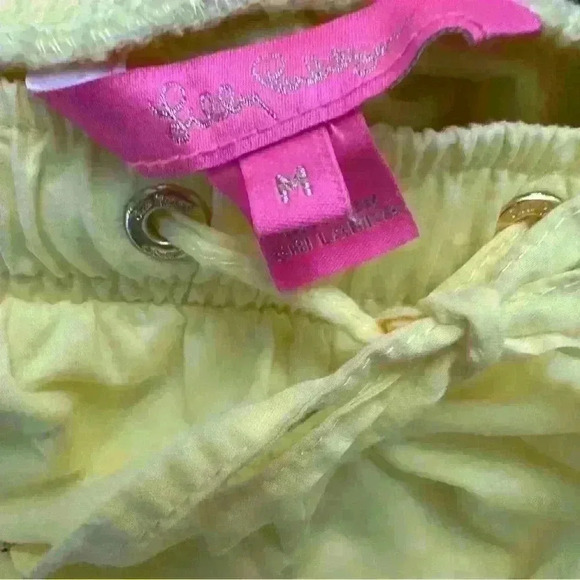 Lilly Pulitzer Katia Embroidered Watch Hill Yellow Sequin Shorts Size Medium - Picture 3 of 5